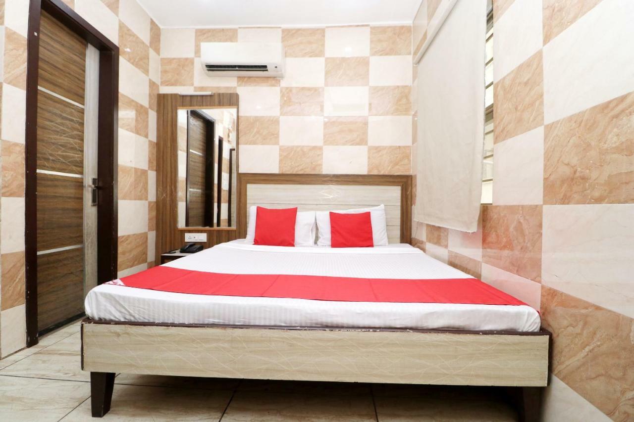 Hotel Oyo 40297 A K 3*