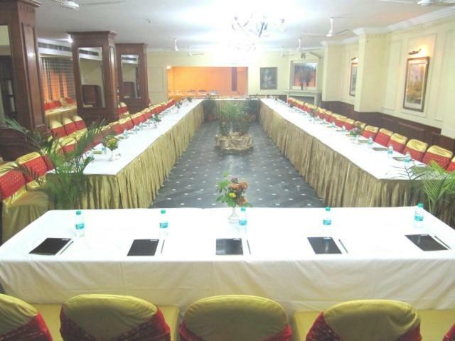 Ritz Plaza Hotel