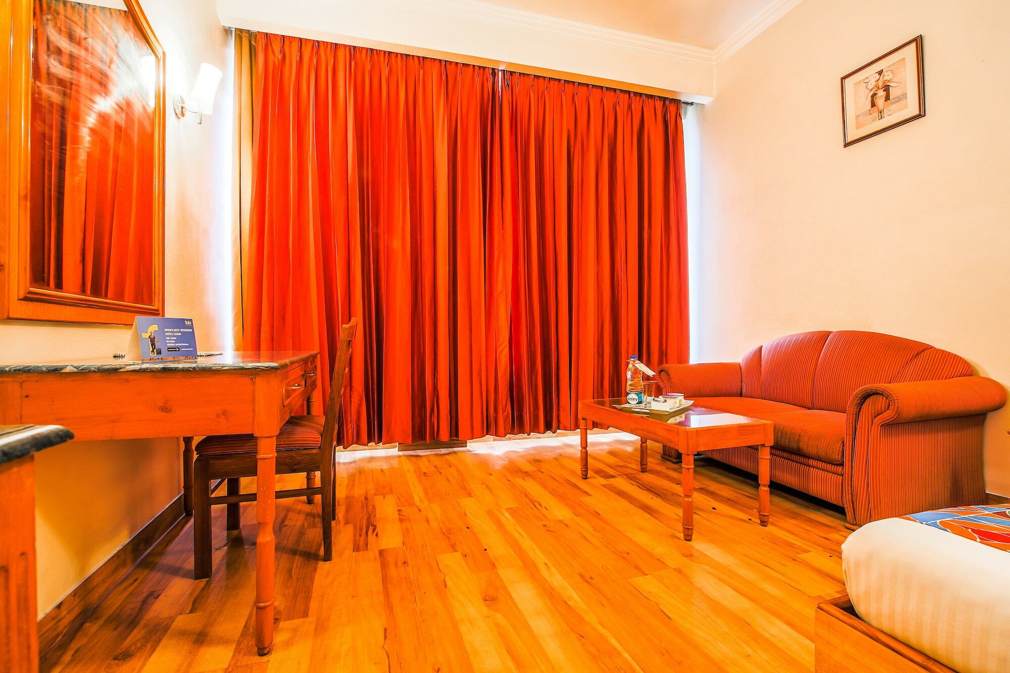 Hotel Fabhotel Surya Residency Ranjit Avenue 3*