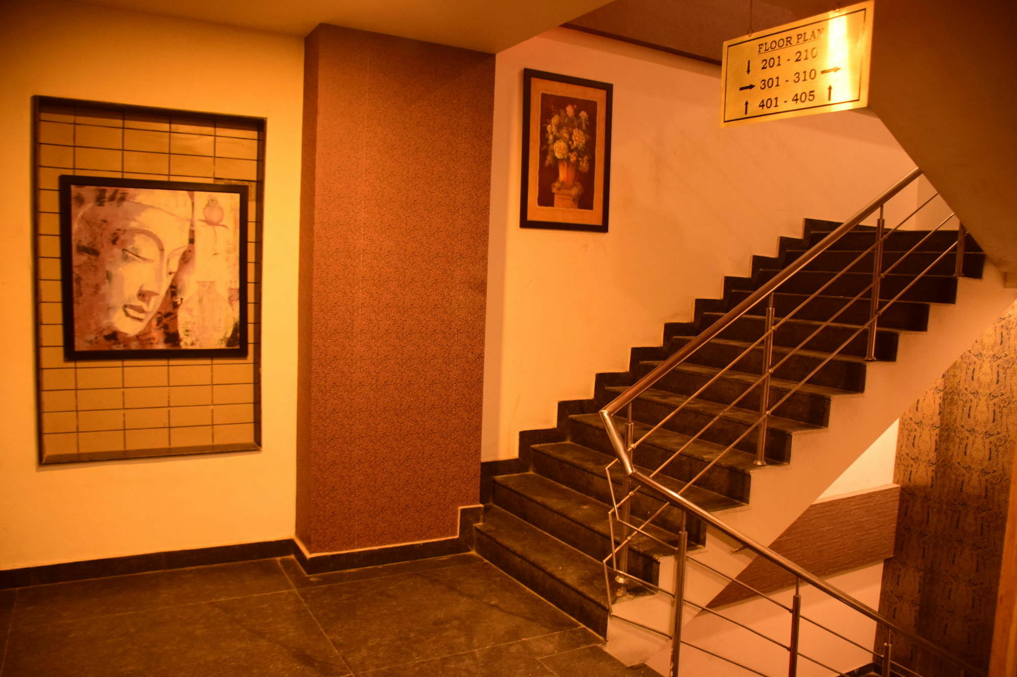 Fabhotel Prudent Hotel