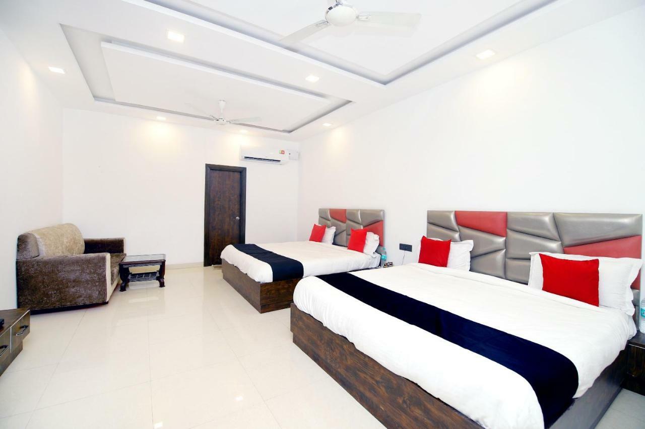 Capital O 44212 Northern Crown Amritsar
