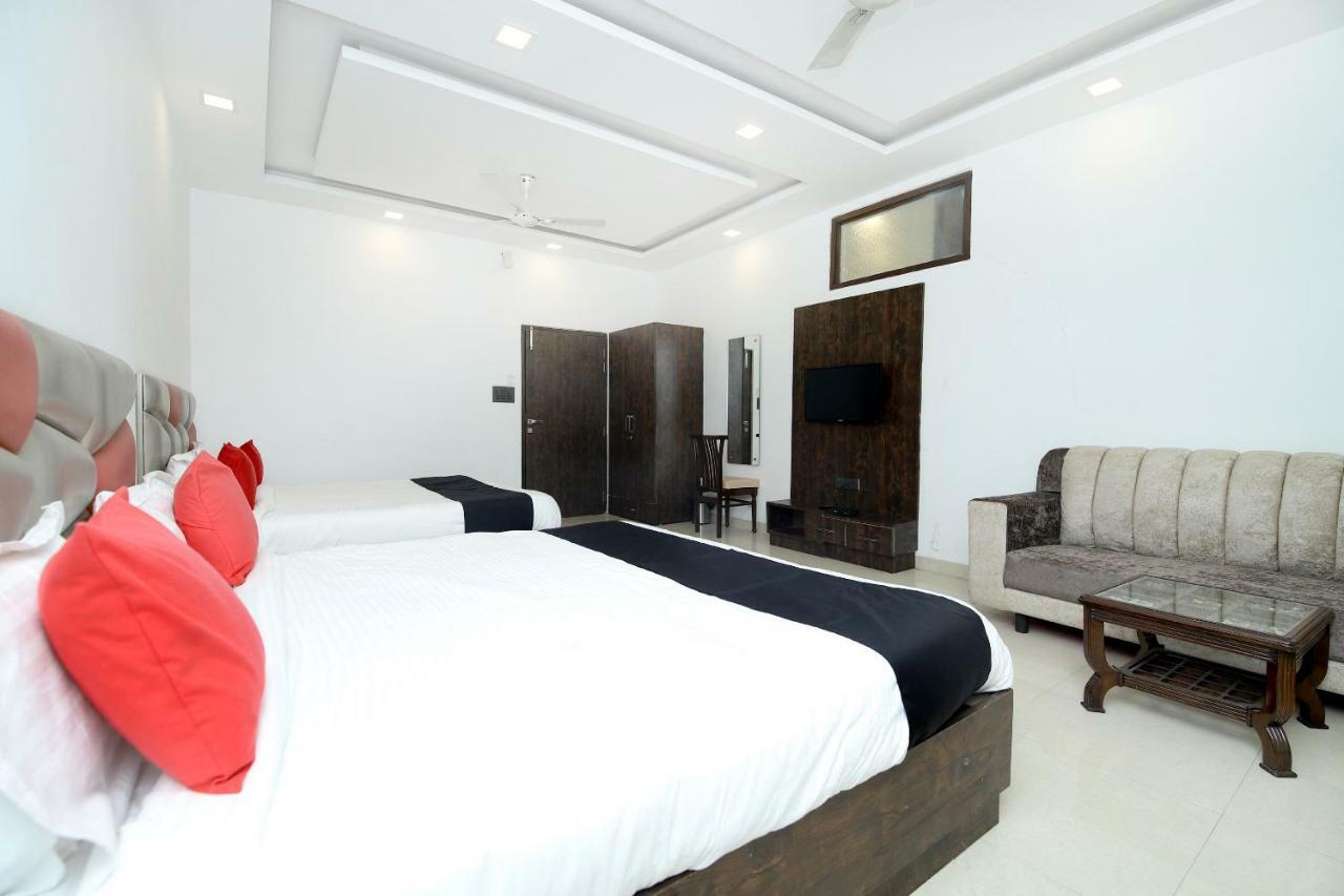 Capital O 44212 Northern Crown Hotel