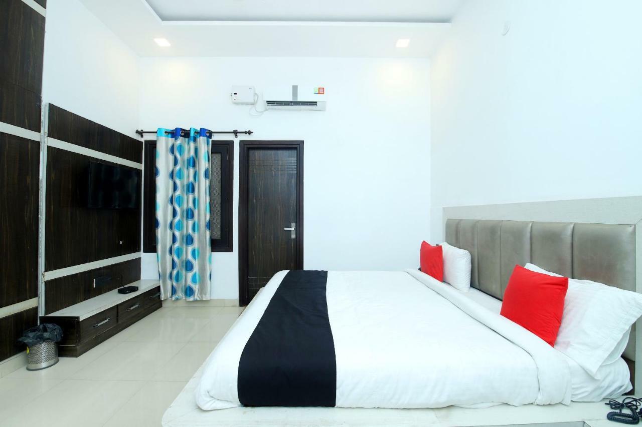 Capital O 44212 Northern Crown Hotel
