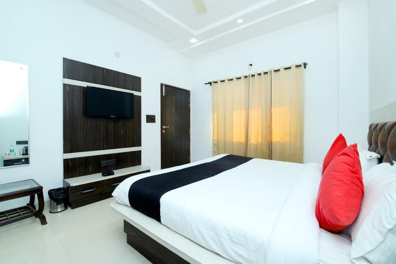 Hotel Capital O 44212 Northern Crown 3*