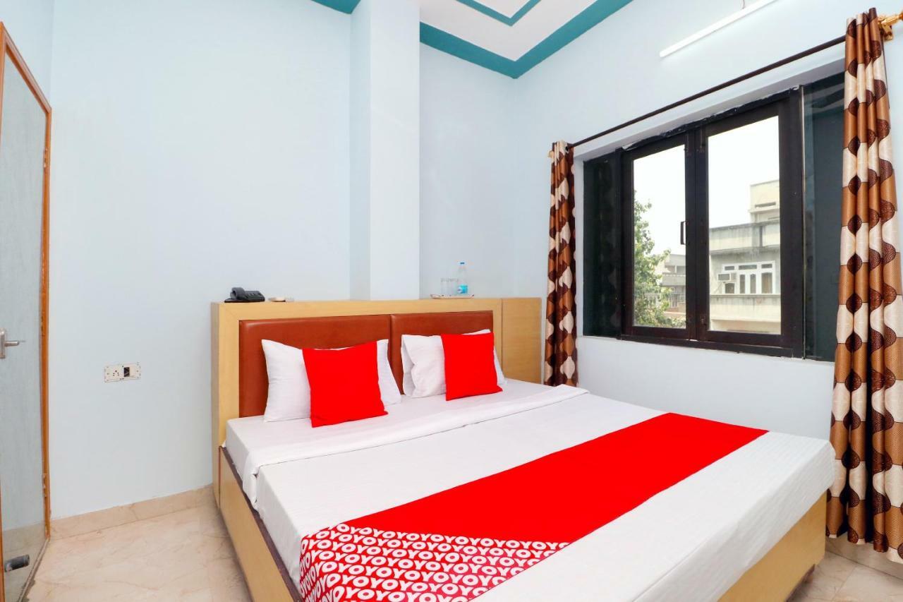 Oyo 43966 Jaura Hotel