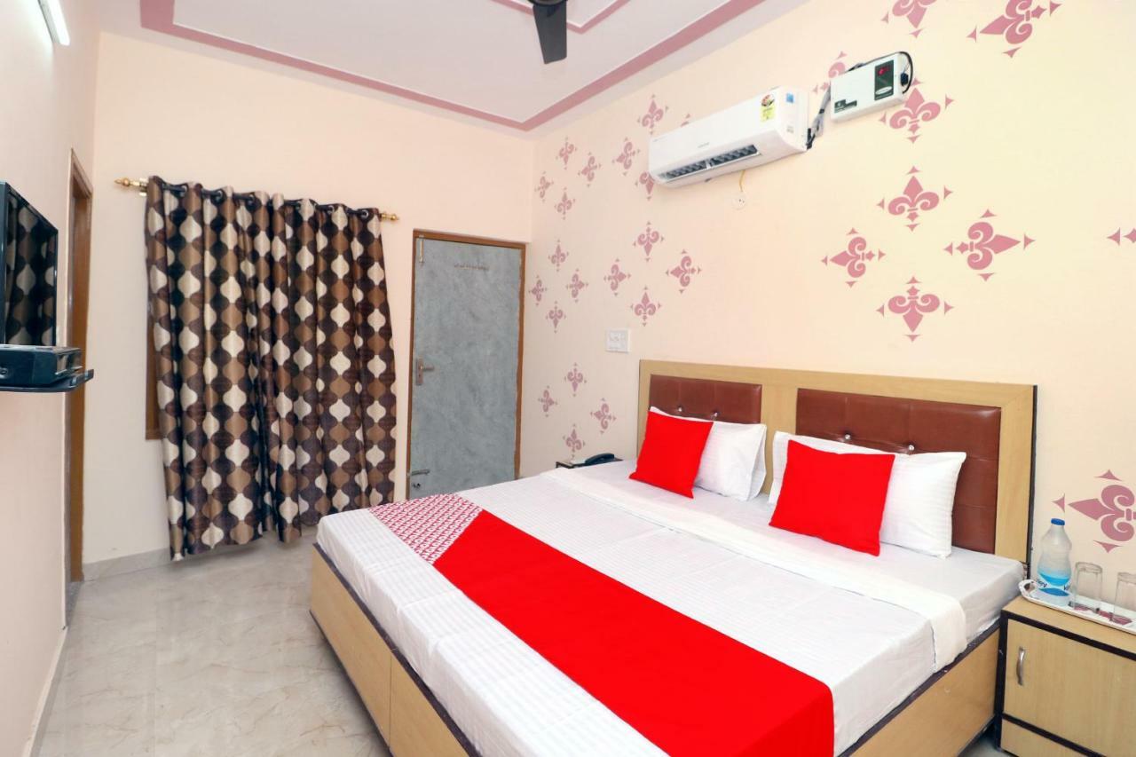 Hotel Oyo 43966 Jaura