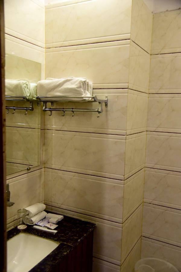 D S Hotel