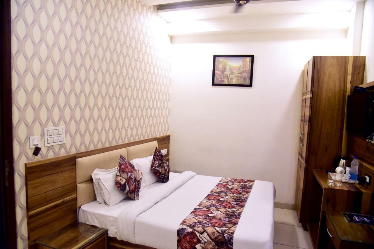 D S Amritsar