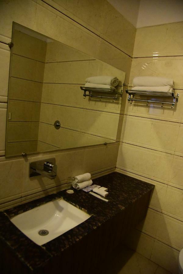 D S Hotel 2*