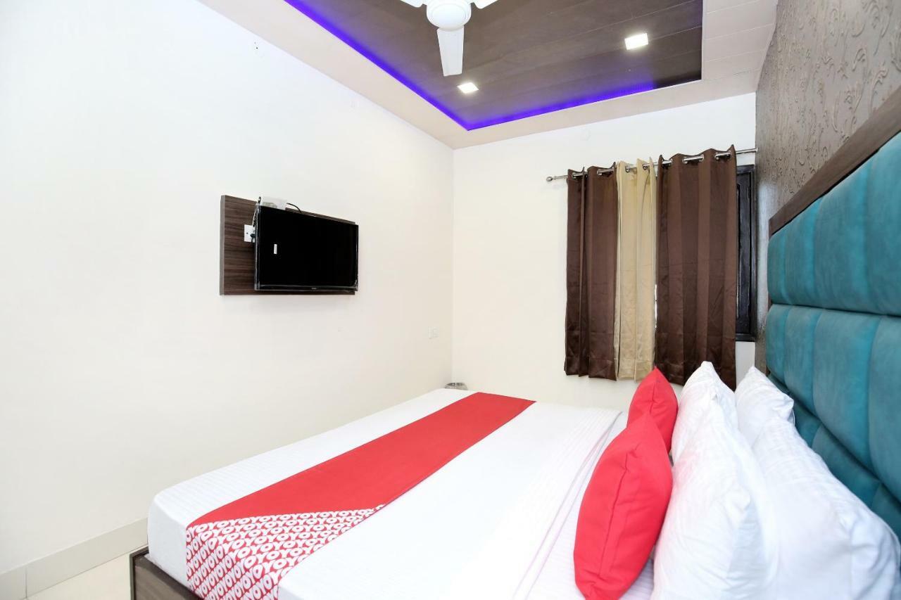 Oyo 12354 Sangreela Hotel Amritsar