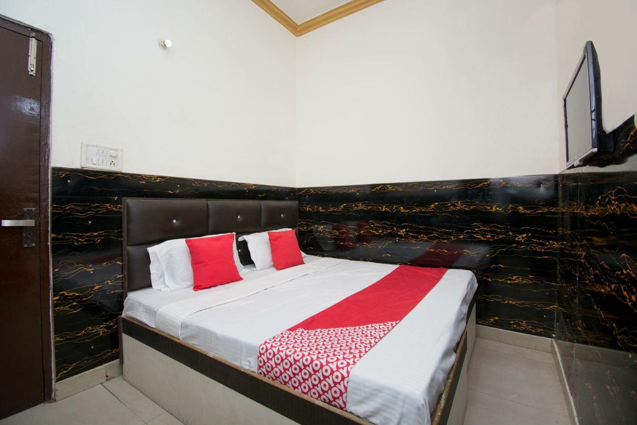 Oyo 43606 Darshan Hotel 3*