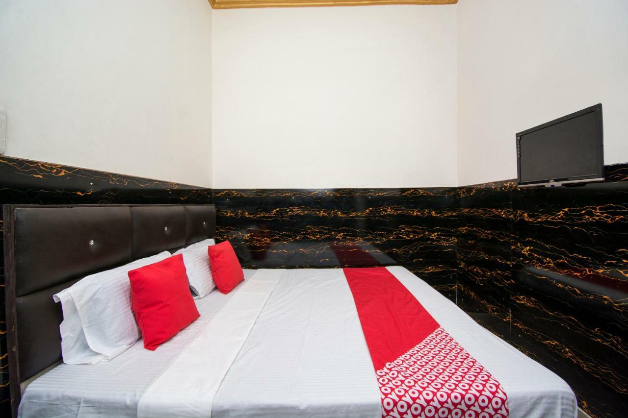 Oyo 43606 Darshan Hotel 3*