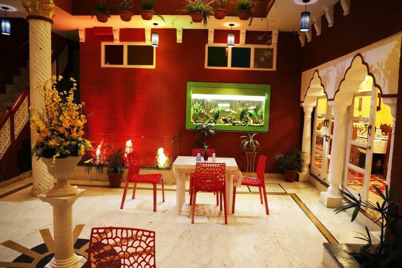 Hotel Ganesha Palace 4*