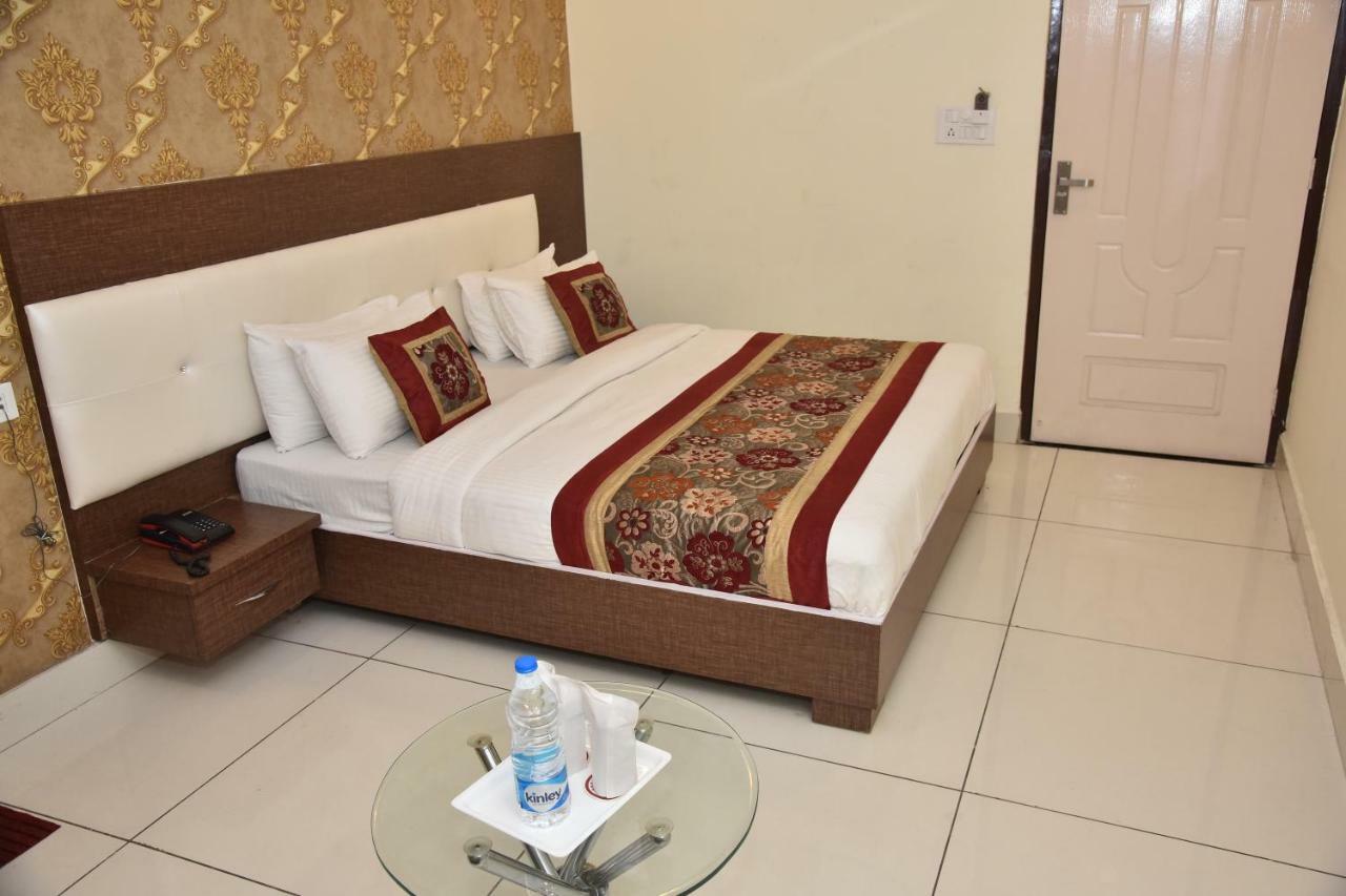 Oscar Hotel
