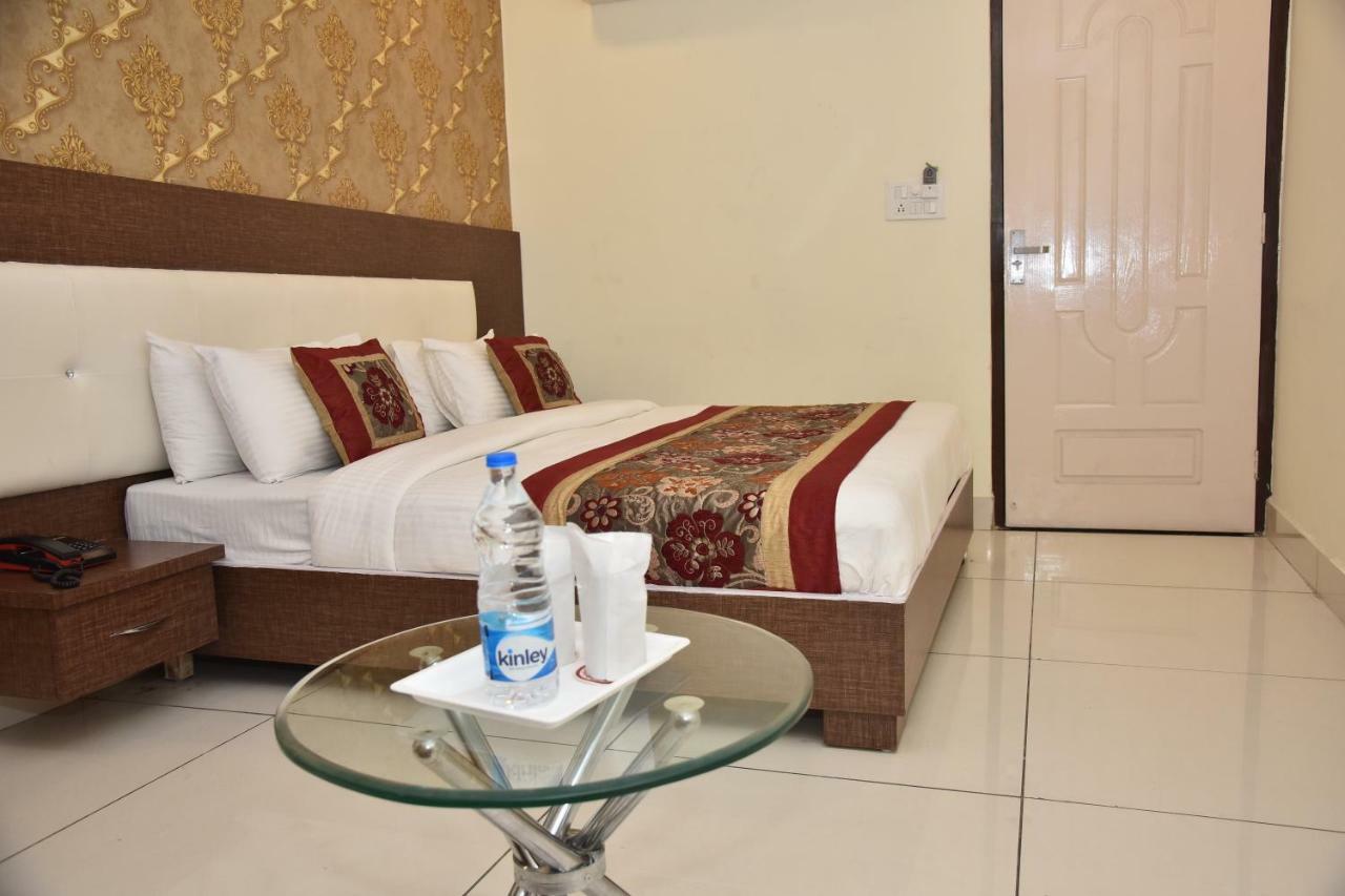 Oscar Hotel 3*