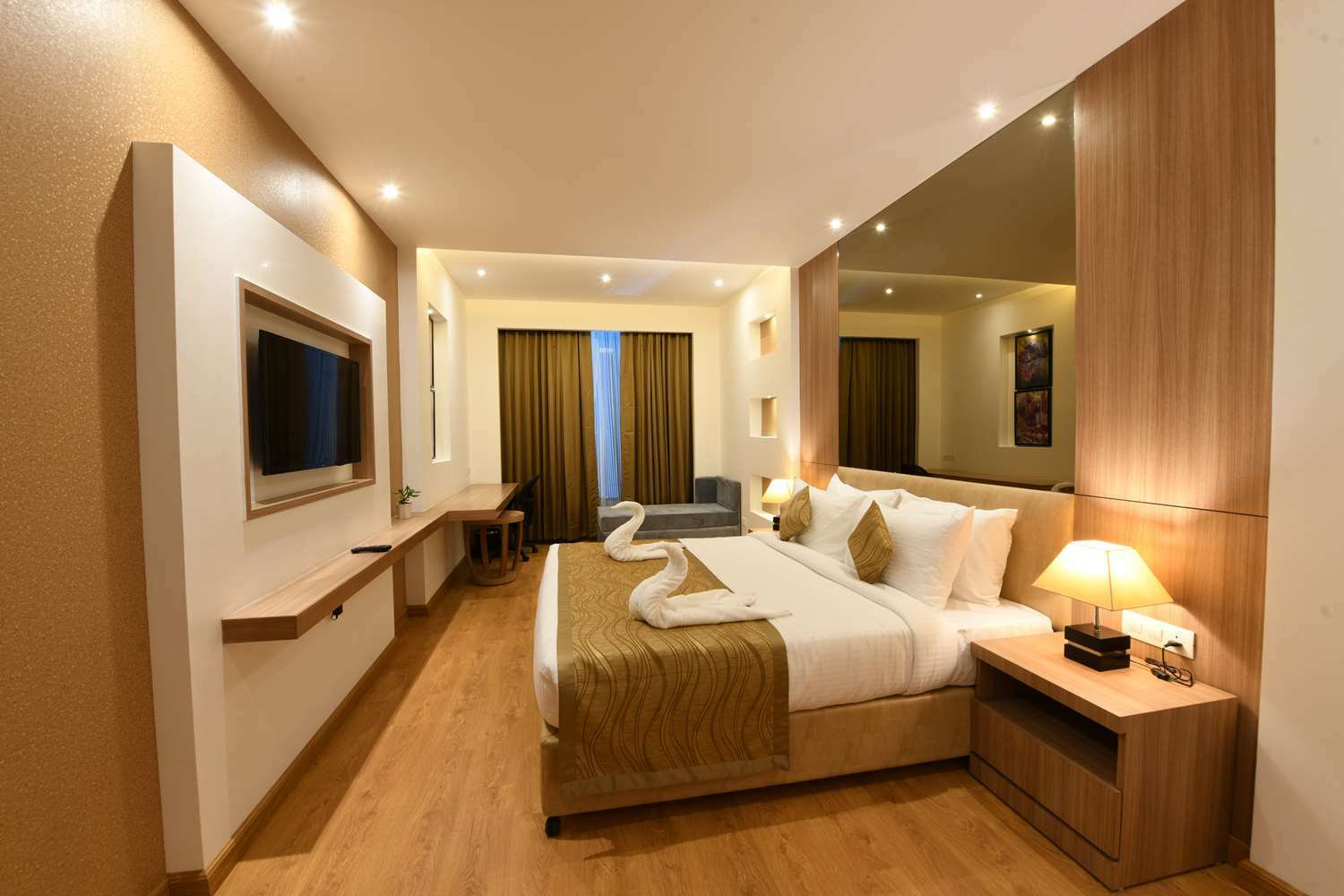 Hotel Surestay By Western 4*