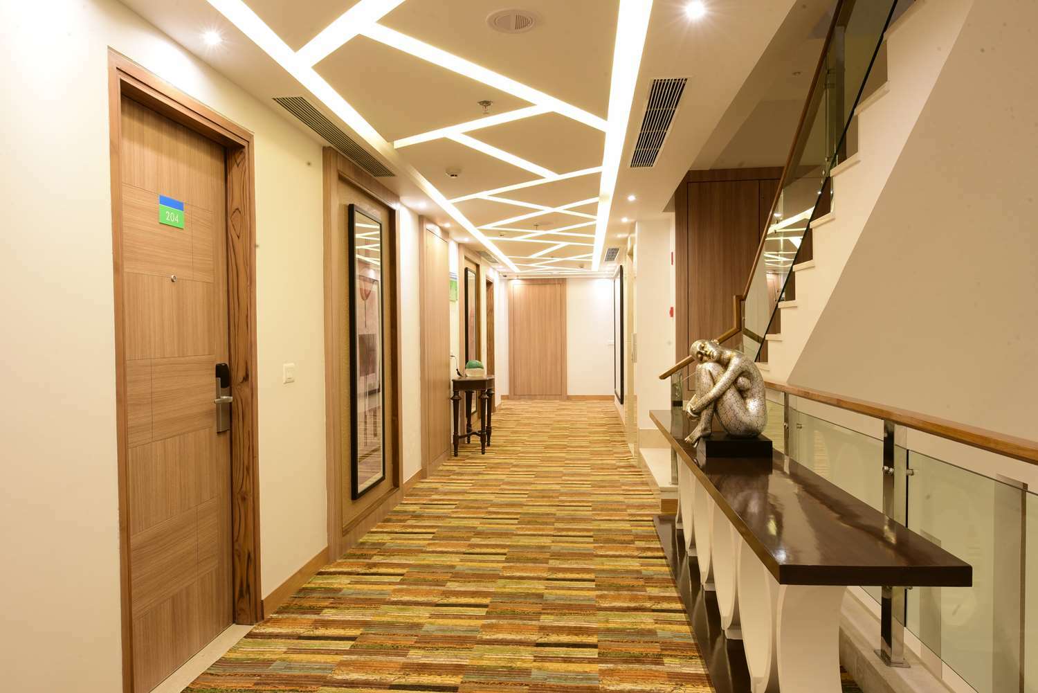 Surestay By Western