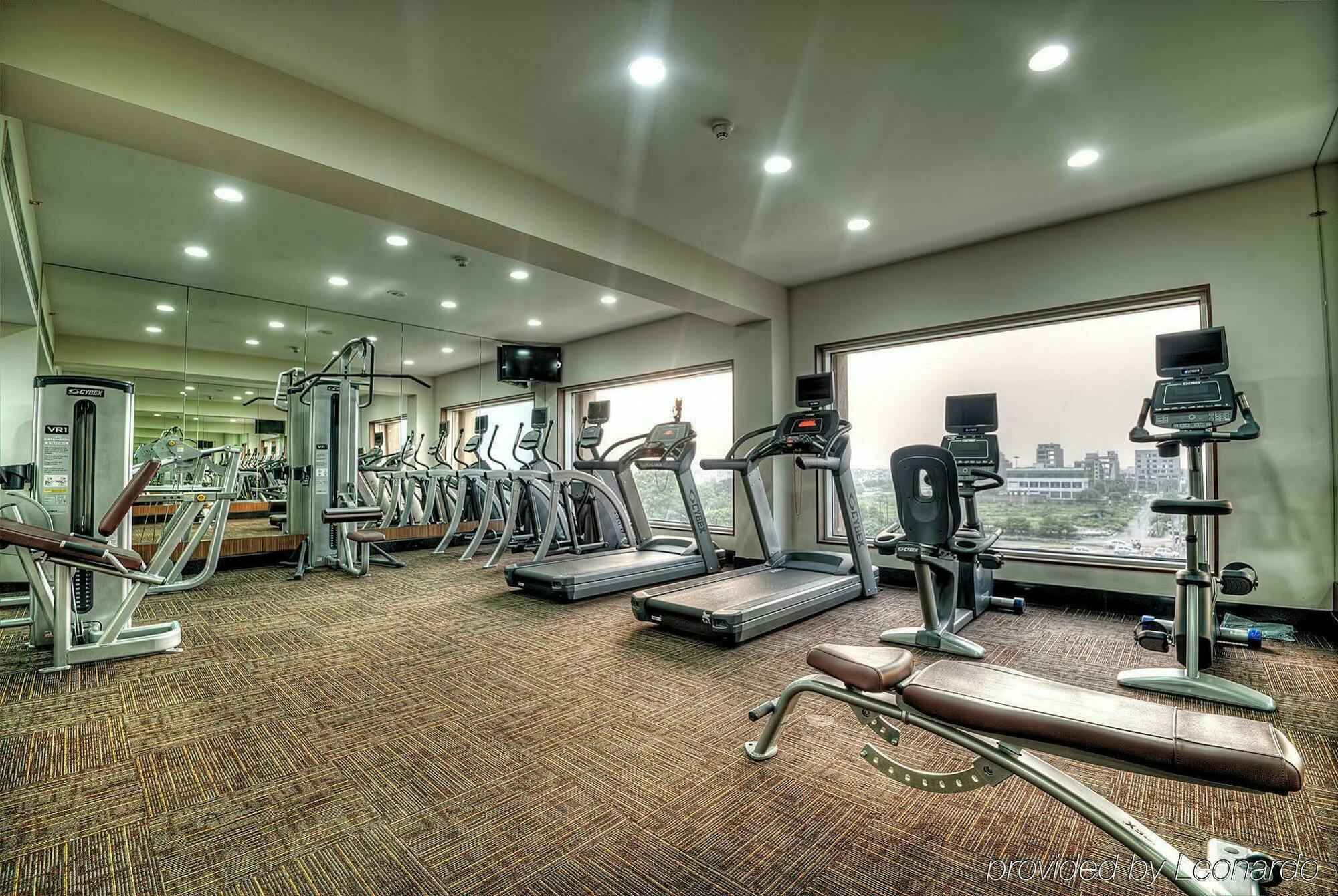 Hk Clarks Inn, Amritsar