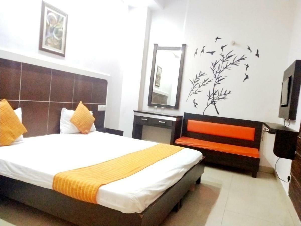 Sukhman International Near Railway Station Inn