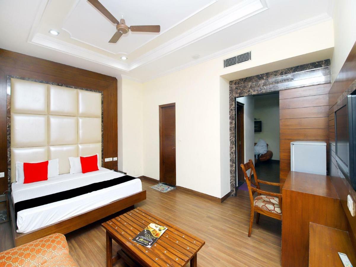 Sanjog International Hotel 3*