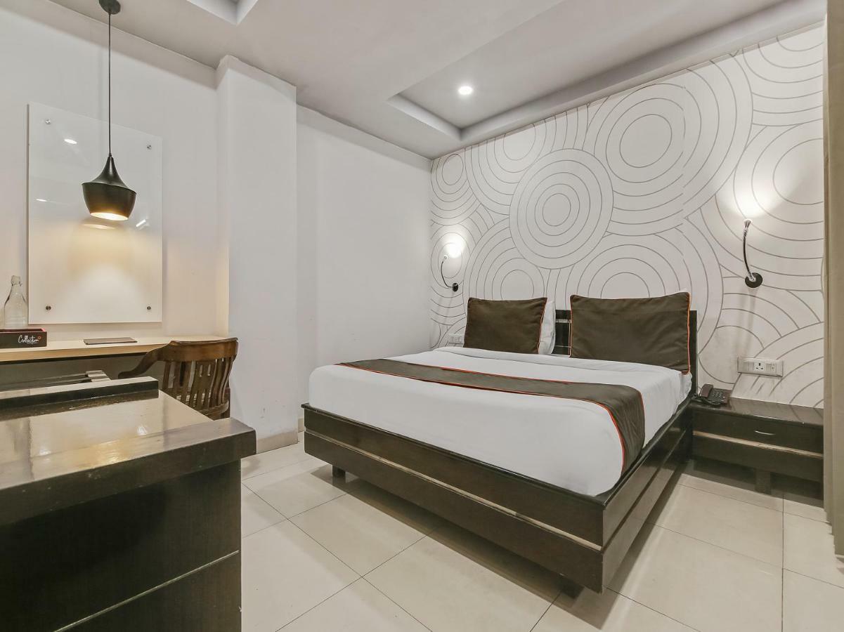 Collection O 40421 Queens Tower Hotel 3*