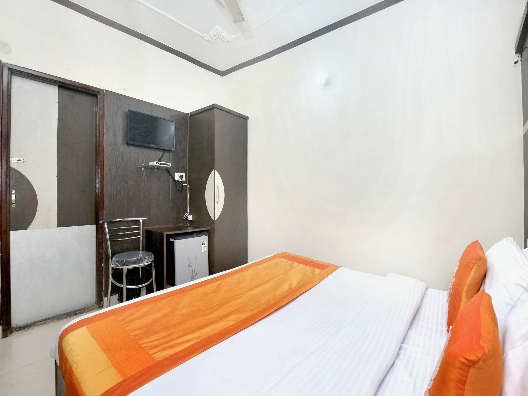 Guru Kalgidhar Residency Hotel