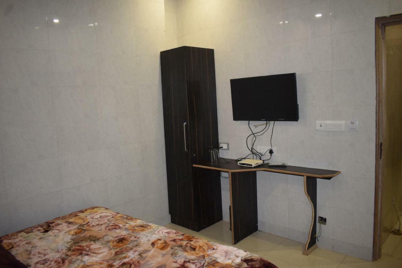 Star Light Hotel