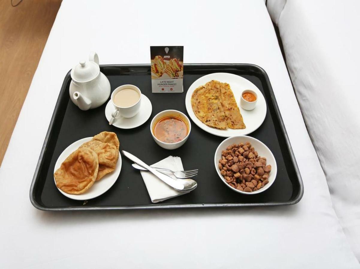 Oyo 23357 Raj Tirath Niwas Amritsar