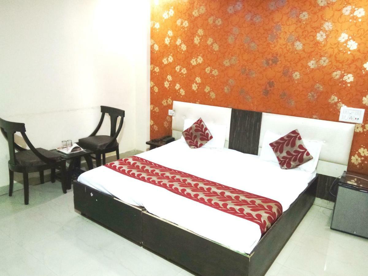 Parkside Grand With Free Parking 3*