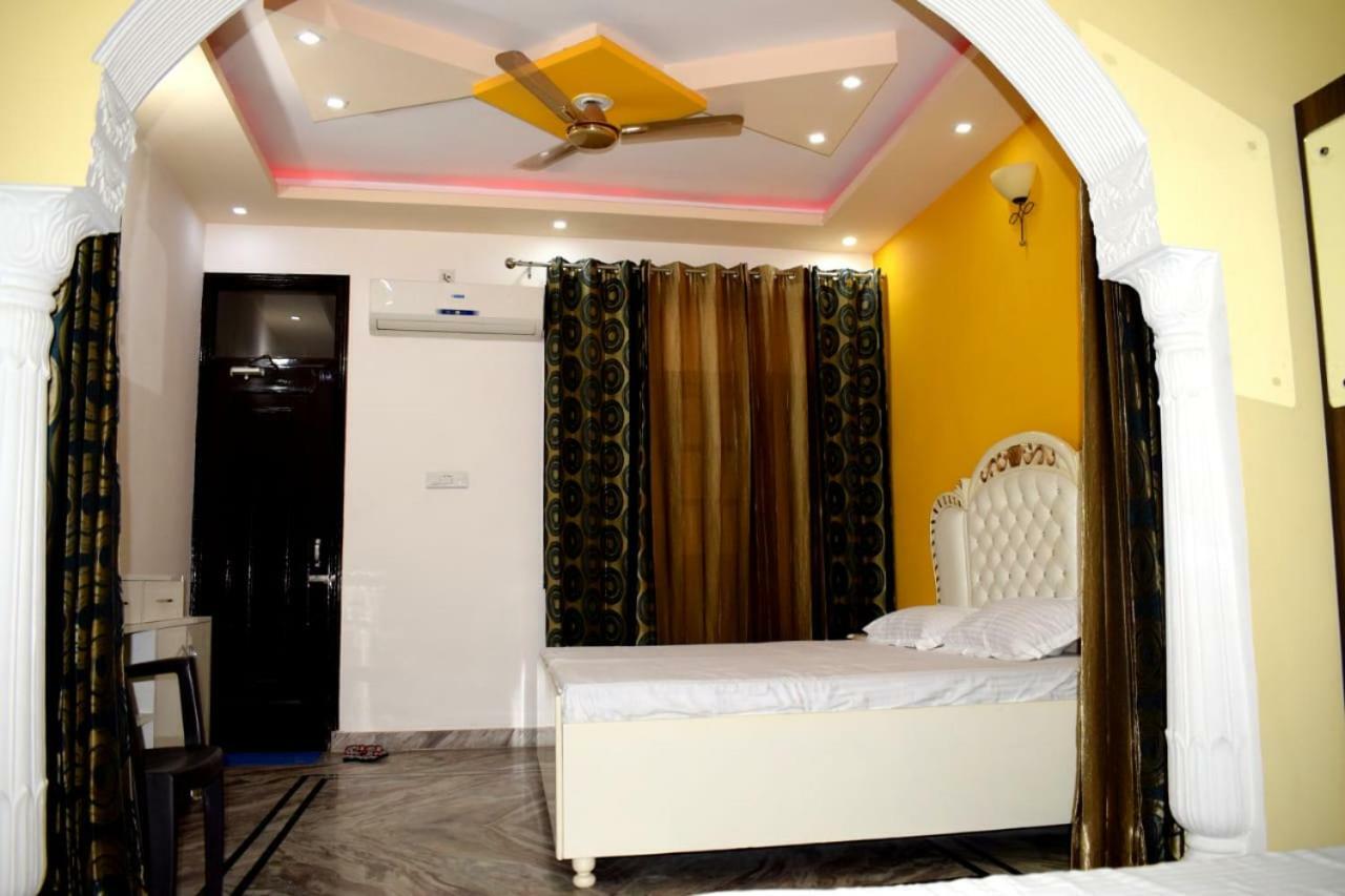 Homestay $ 4 *