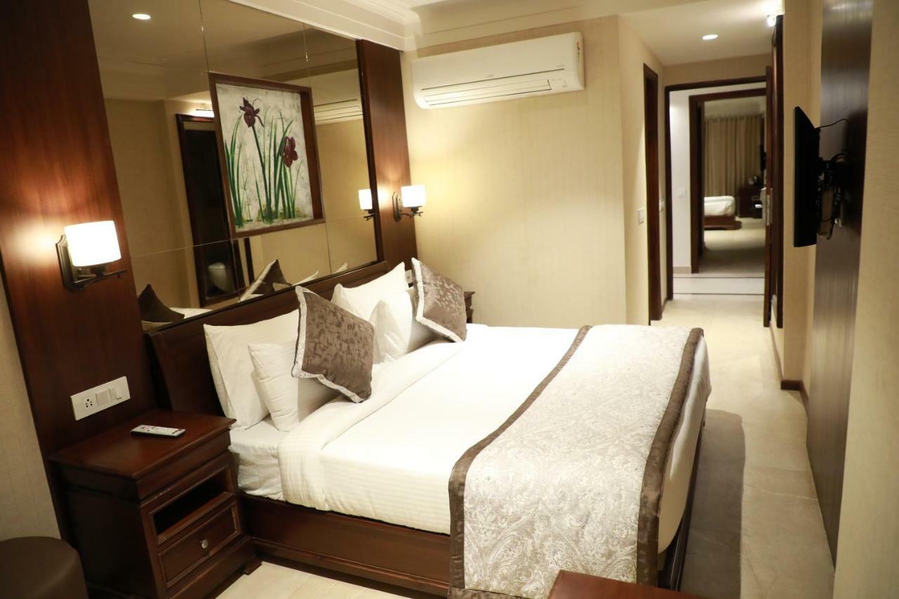 Hotel Golden Tower Near Heritage Street 4*
