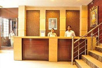 Shiraz Castle Hotel