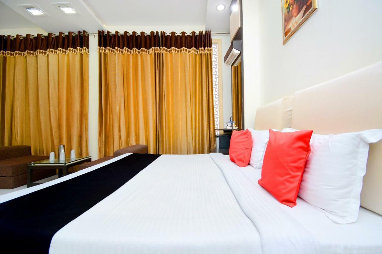 Capital O 4087 Akaal Residency Hotel *
