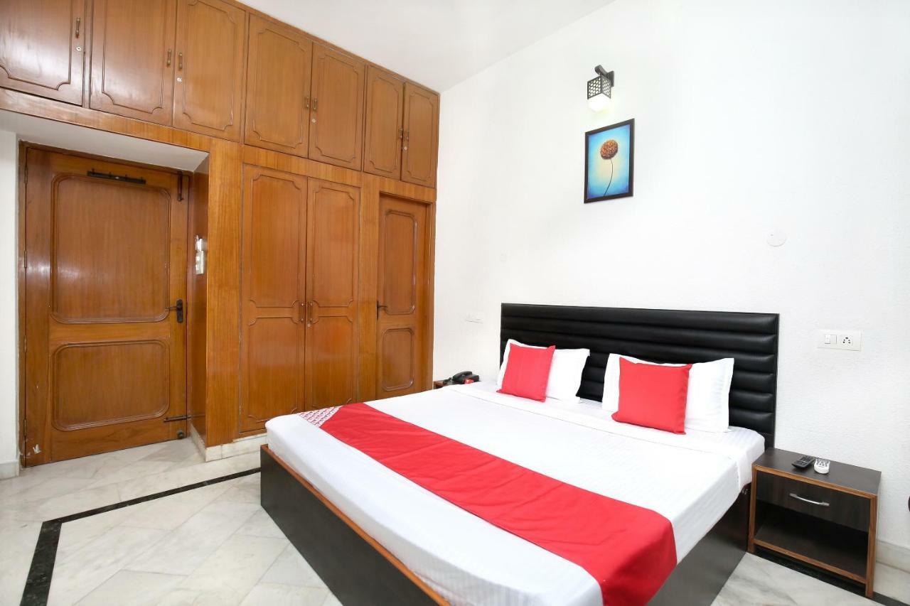 Hotel Oyo 16960 Atithi Residency 3*