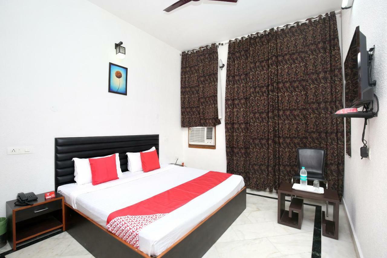 Oyo 16960 Atithi Residency 3*