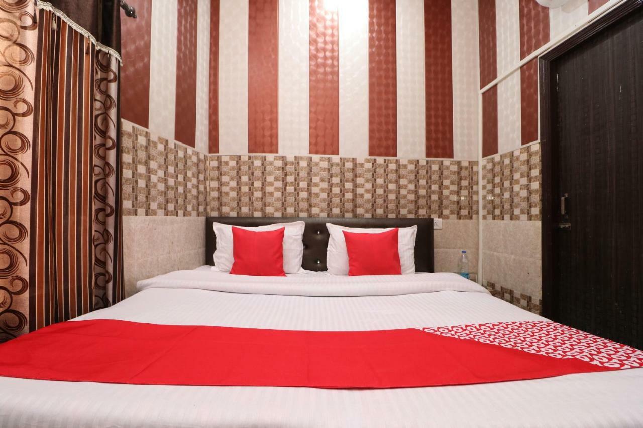 Oyo 28409 Big Amritsar