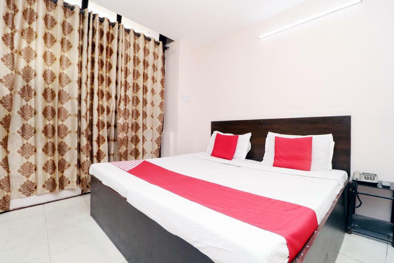 Hotel Oyo 30274 Temple