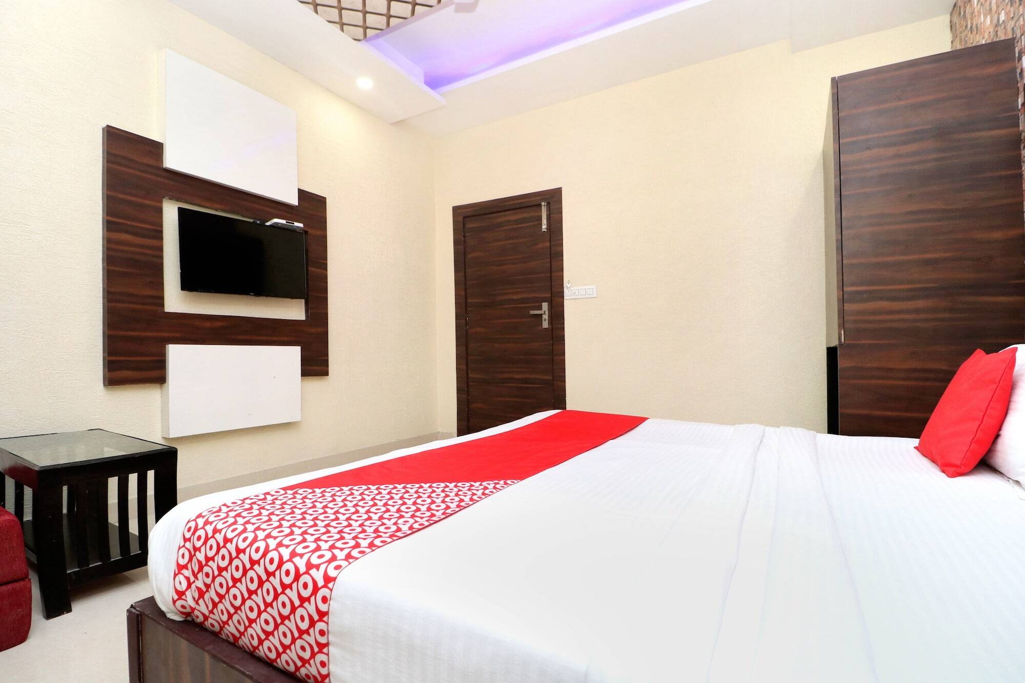 O Azaad Lifestyle Hotel Amritsar