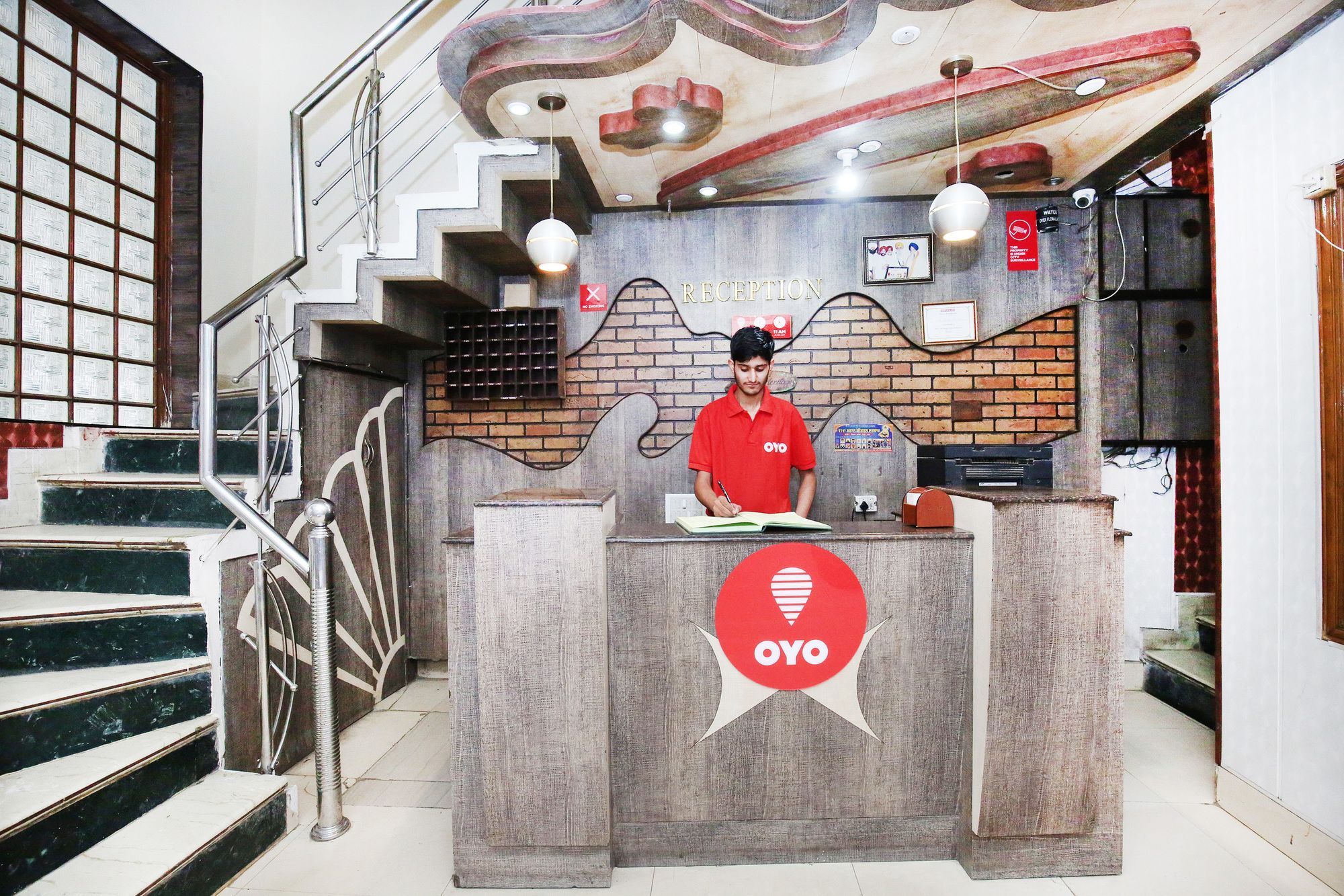 Hotel Oyo 10504 Golden Heritage