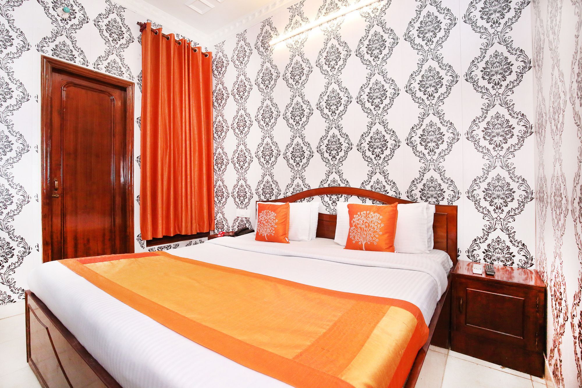 Oyo 10504 Golden Heritage Hotel Amritsar