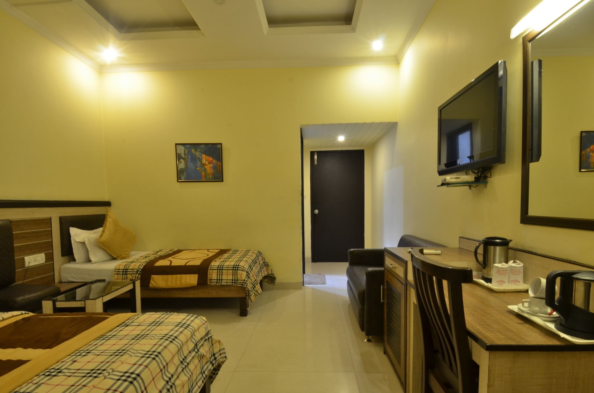 Sarovar Regency 3*