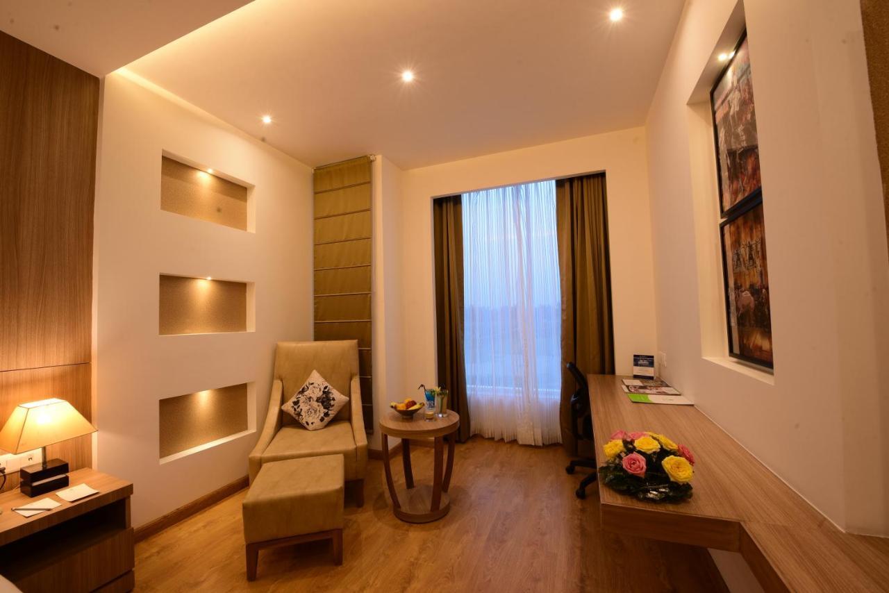 Surestay By Western
