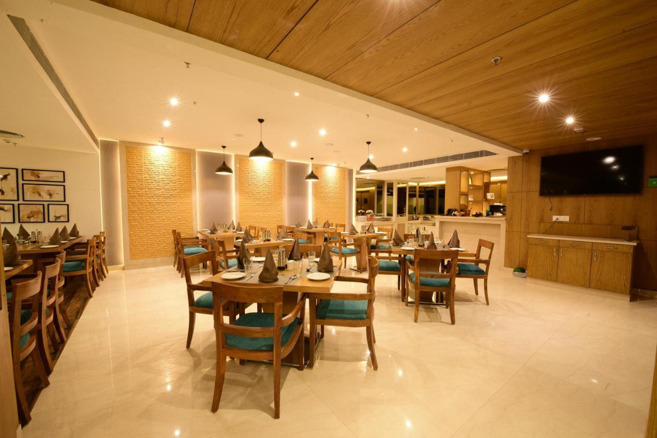 Surestay By Western Hotel 4*