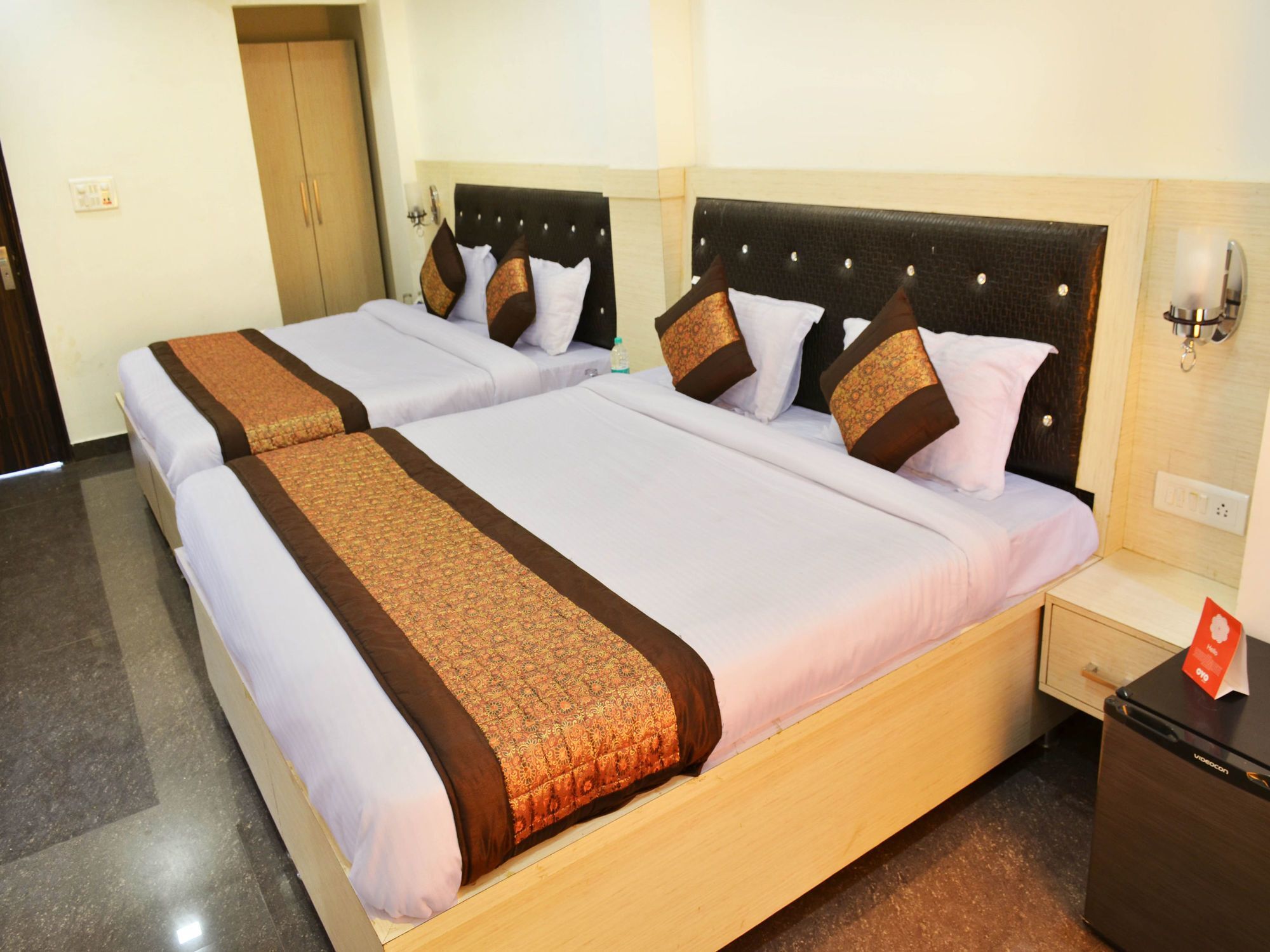 Hotel Oyo 7447 Grand Park