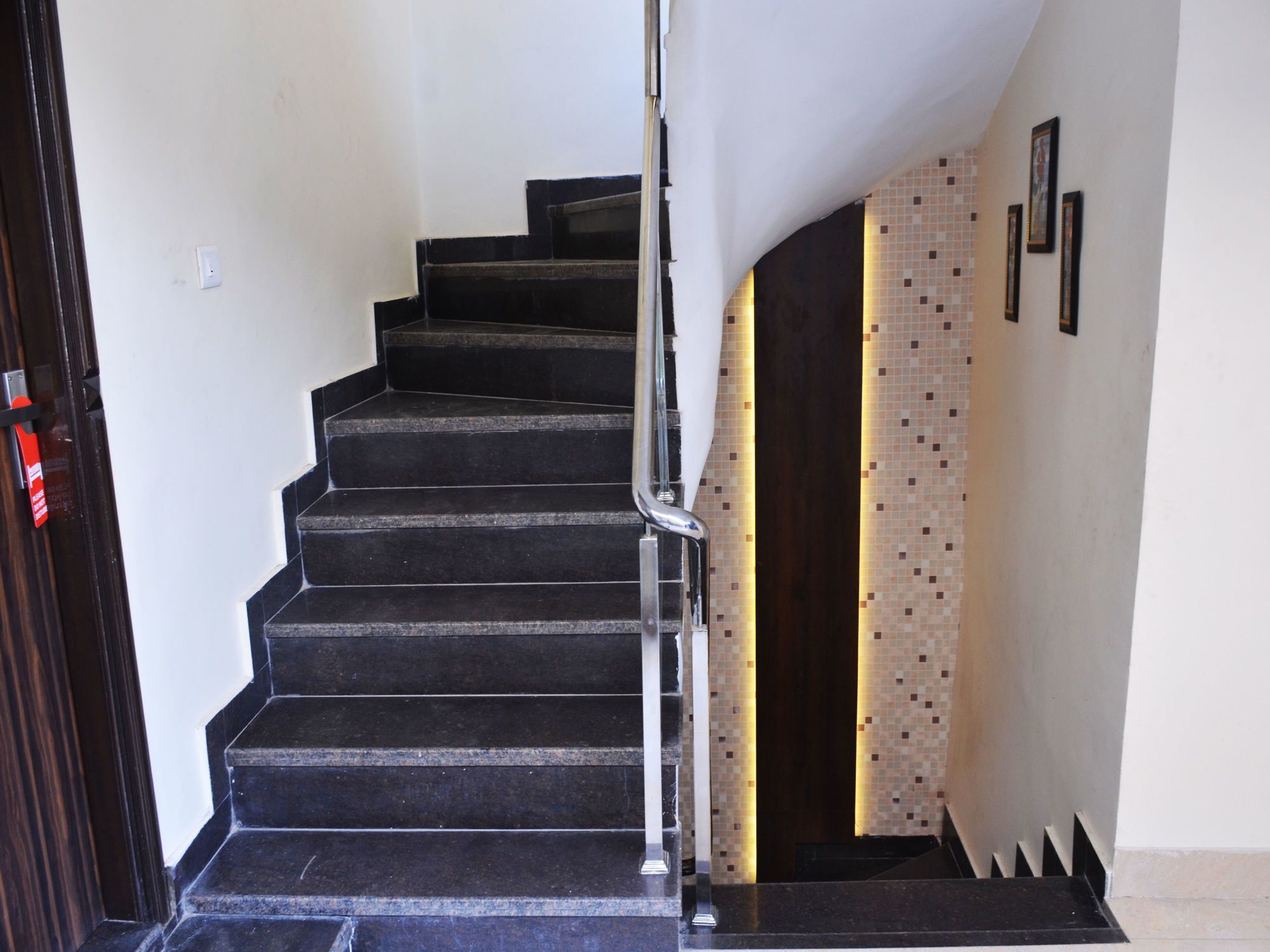 Oyo 7447 Grand Park Hotel