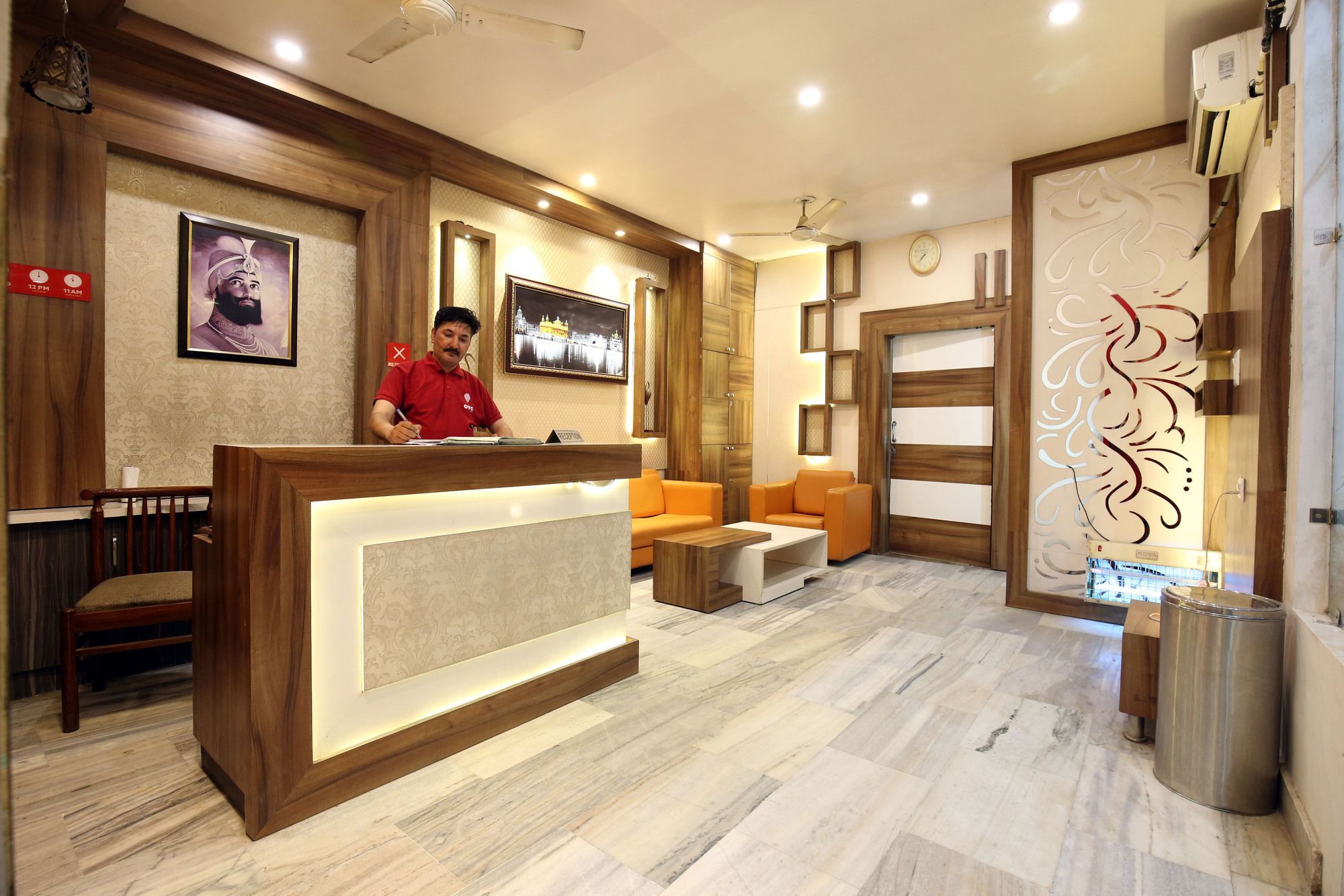 Oyo 7445 Residency Hotel 3*