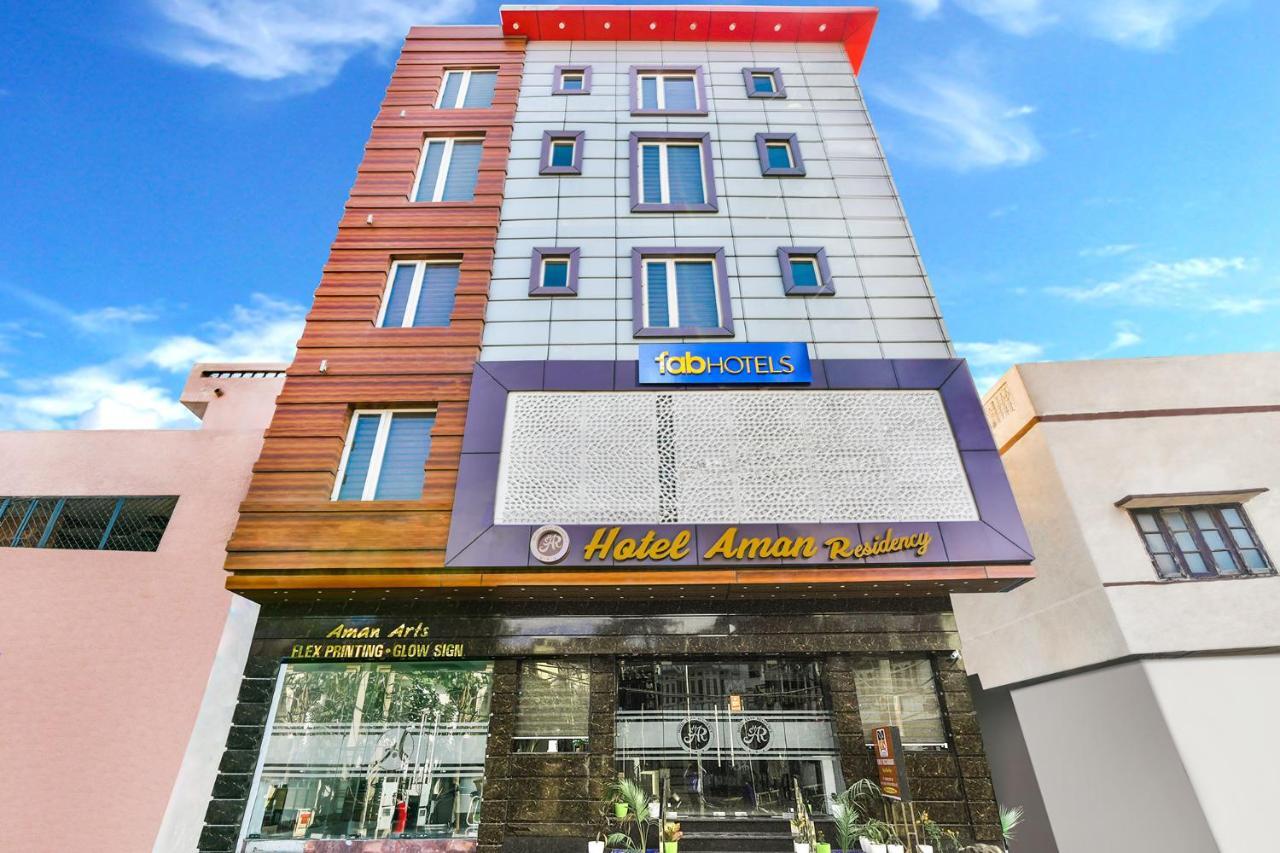 Fabhotel Aman Residency Sharifpura 3*