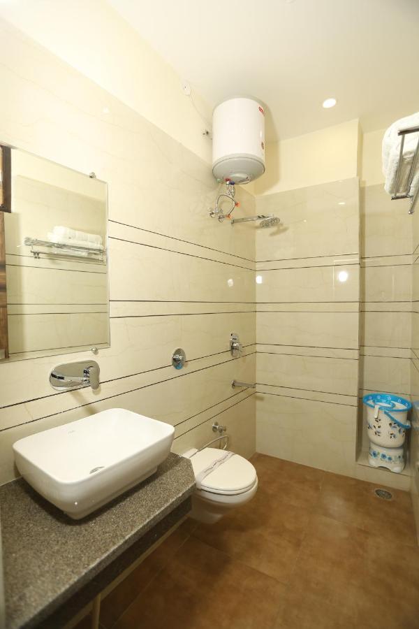 Malhotra 50 Meter From Golden Temple Hotel 3*