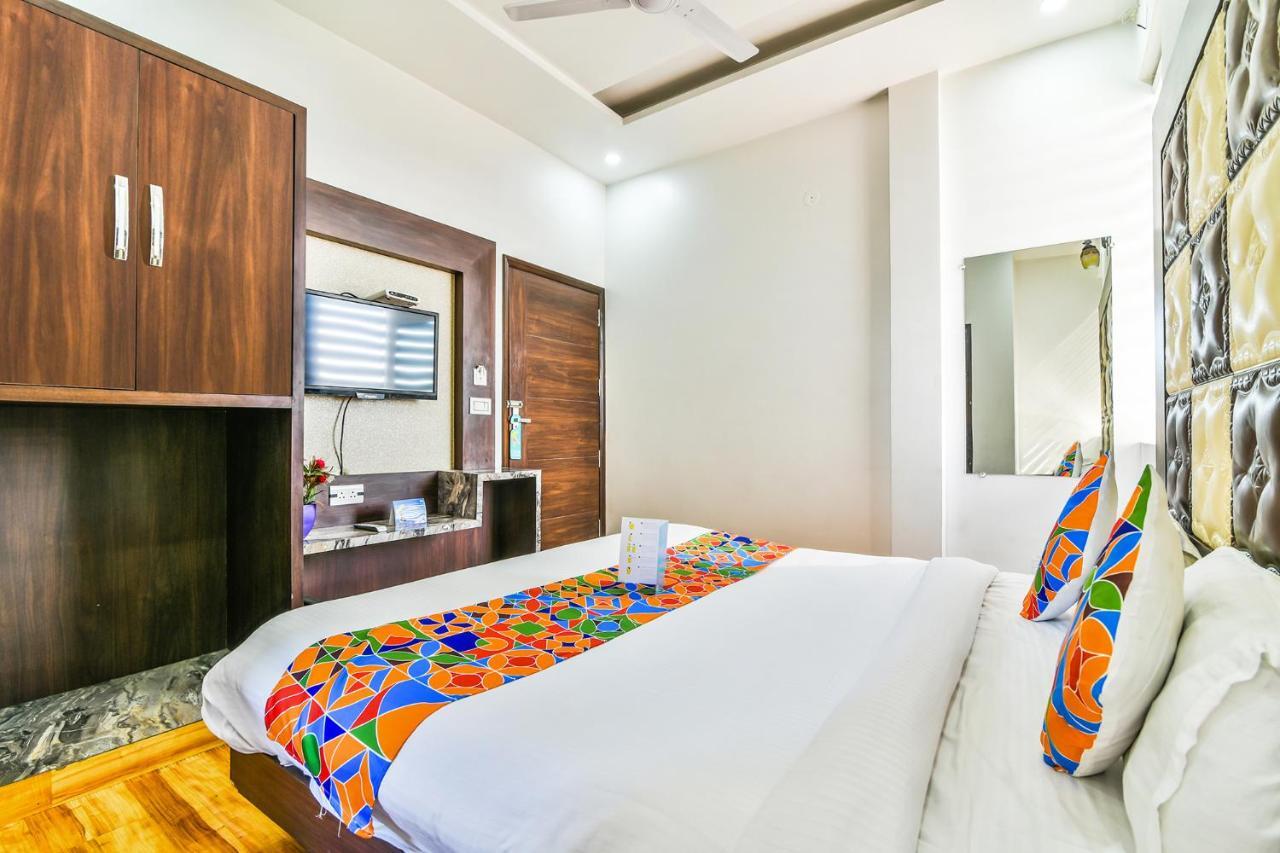 Fabhotel Aman Residency Sharifpura Hotel