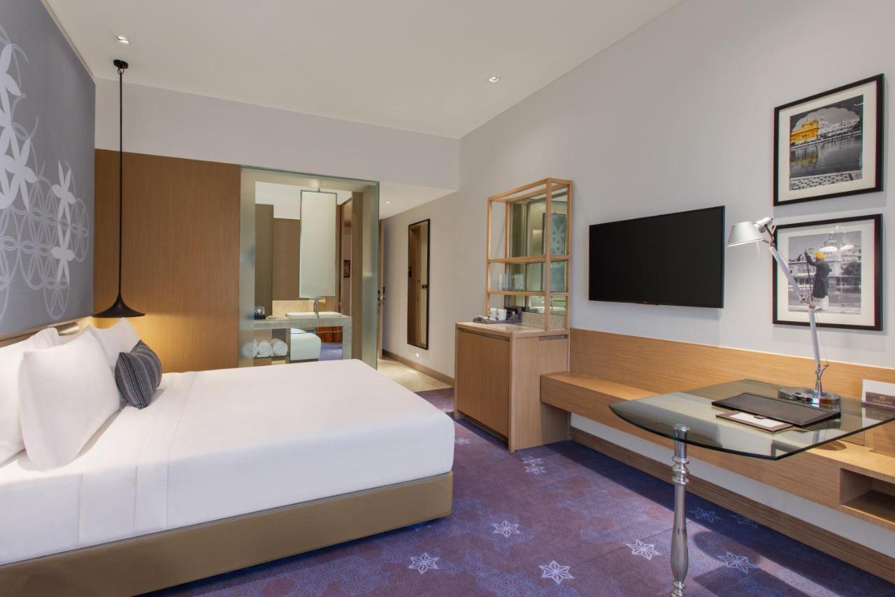 Hotel Welcomhotel By Itc Hotels, Raja Sansi,